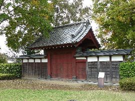 常繁と縁がある逆井城に移築された関宿城の城門