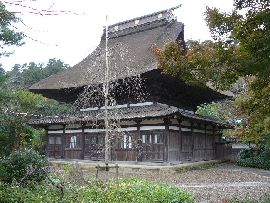 長勝寺本堂を右斜め前方から見た画像
