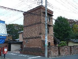 �ܖ؏@�F���΂ߑO�����猩���O��