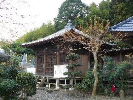 �����@�F�A�͉z�Ɍ����镶�����̋��{��