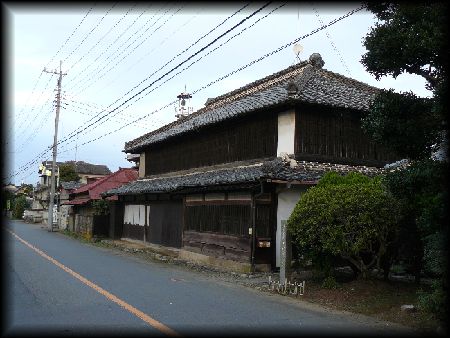 木村家住宅（旅籠皆川屋）：右斜め前方から見た外観全景