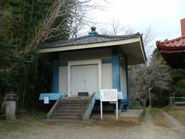 ���ω���