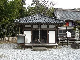 円満寺：境内に設けられた観音堂
