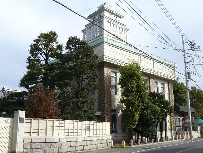 �T�������{�فi���ѓ��ƏZ��j