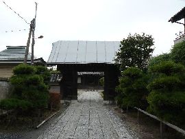 �M�莛�F�Q�������ɐ݂���ꂽ�R��ƐΏ��