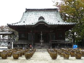 千妙寺：文化財指定されている総本堂（釈迦堂）