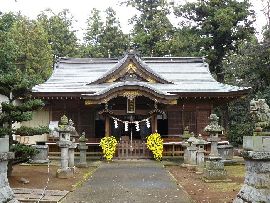 鹿嶋神社拝殿と石造狛犬と石燈篭