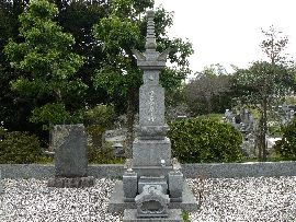 ������F�����Ɍ�������Ă��閃���Ƃ̋��{��