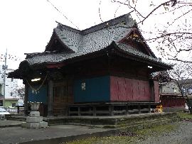 住吉神社拝殿右斜め前方